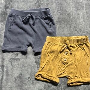 Kate Quinn - toddler bat shorts 12-18mo - gray tan (2)